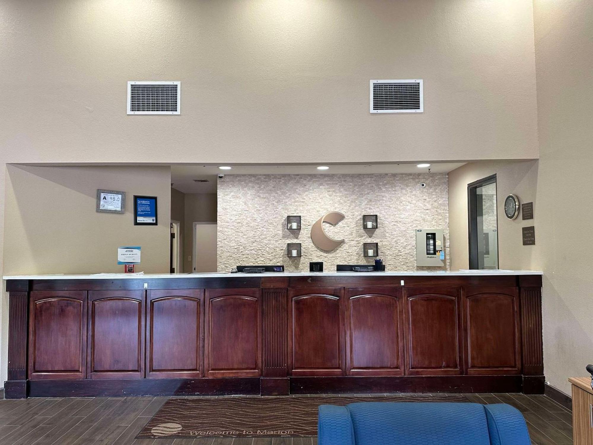 Comfort Inn Near Downtown & Blue Ridge Pkwy Марион Экстерьер фото